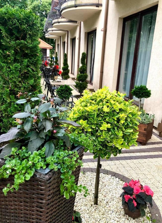 Na Bialej Apartment เรวัล ภายนอก รูปภาพ