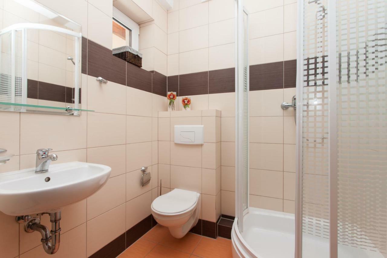 Na Bialej Apartment เรวัล ภายนอก รูปภาพ