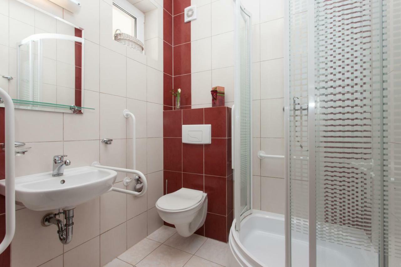 Na Bialej Apartment เรวัล ภายนอก รูปภาพ